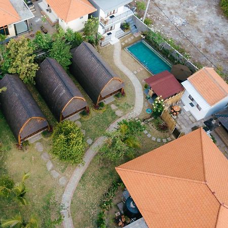 Wooden Puri Guesthouse أُلُواتو المظهر الخارجي الصورة