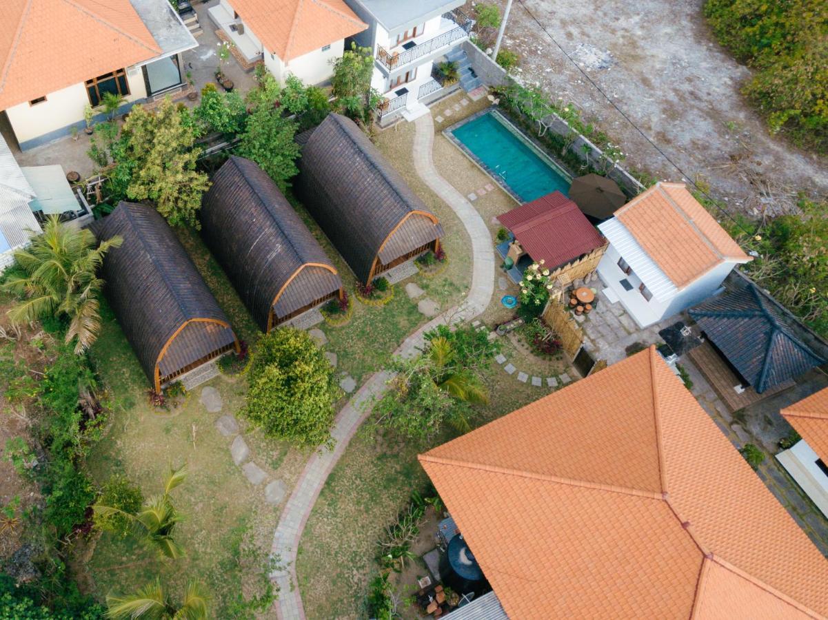 Wooden Puri Guesthouse أُلُواتو المظهر الخارجي الصورة