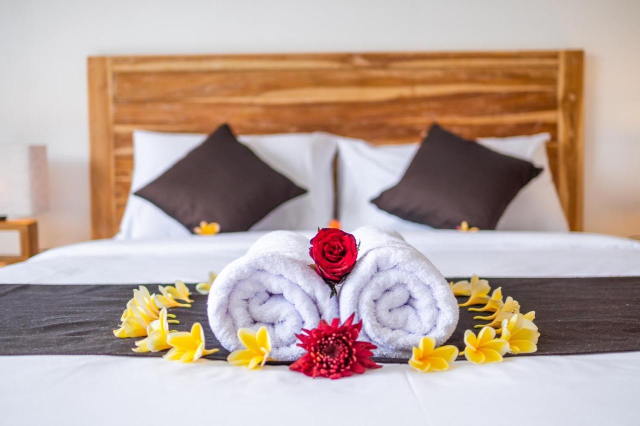 Wooden Puri Guesthouse أُلُواتو المظهر الخارجي الصورة