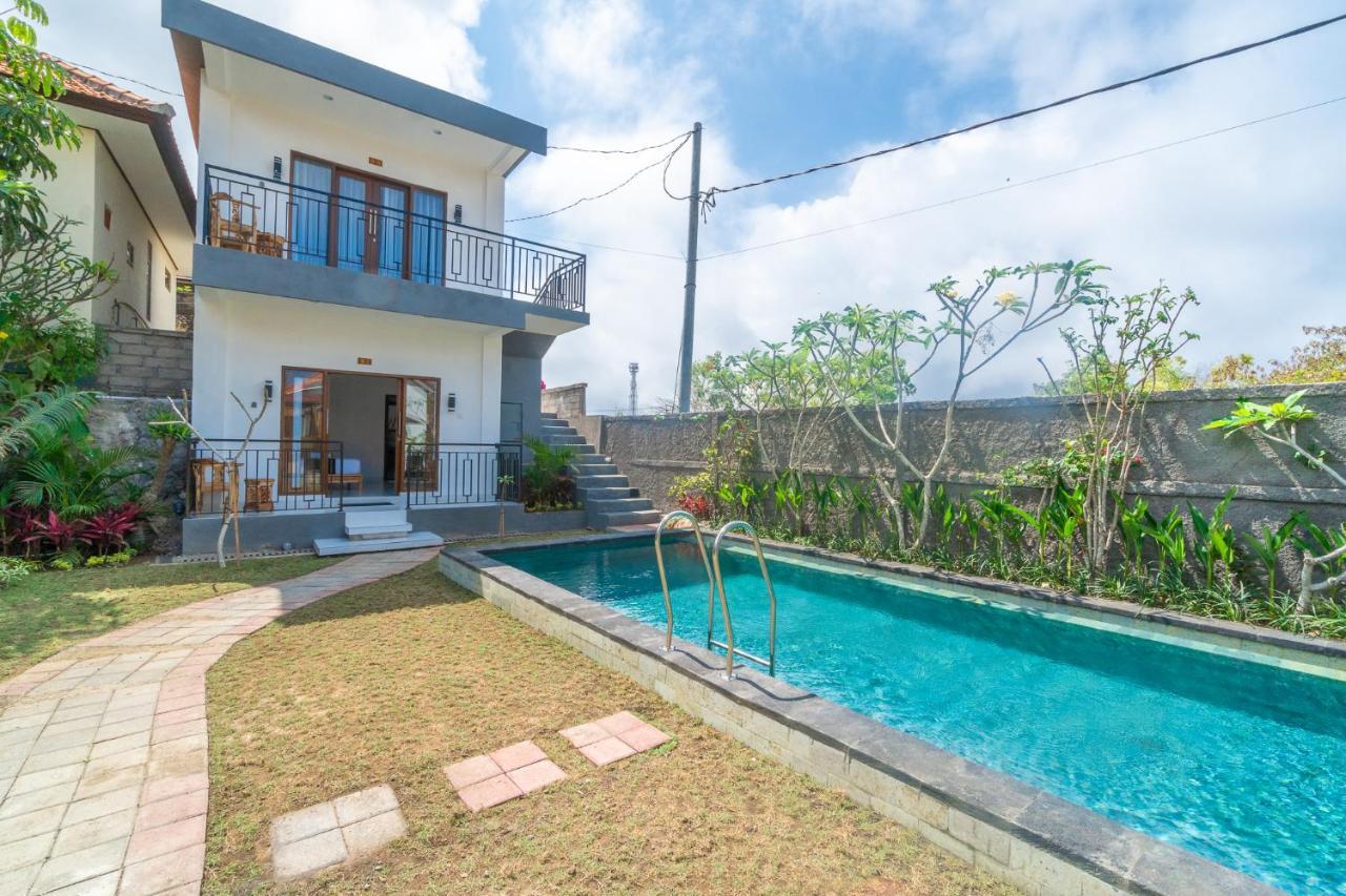 Wooden Puri Guesthouse أُلُواتو المظهر الخارجي الصورة