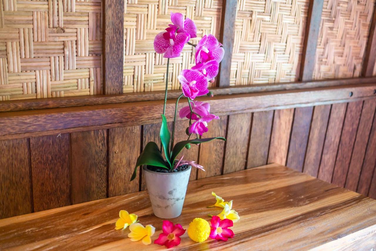 Wooden Puri Guesthouse أُلُواتو المظهر الخارجي الصورة