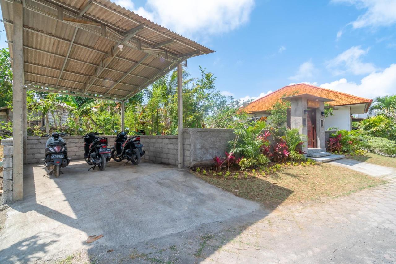 Wooden Puri Guesthouse أُلُواتو المظهر الخارجي الصورة