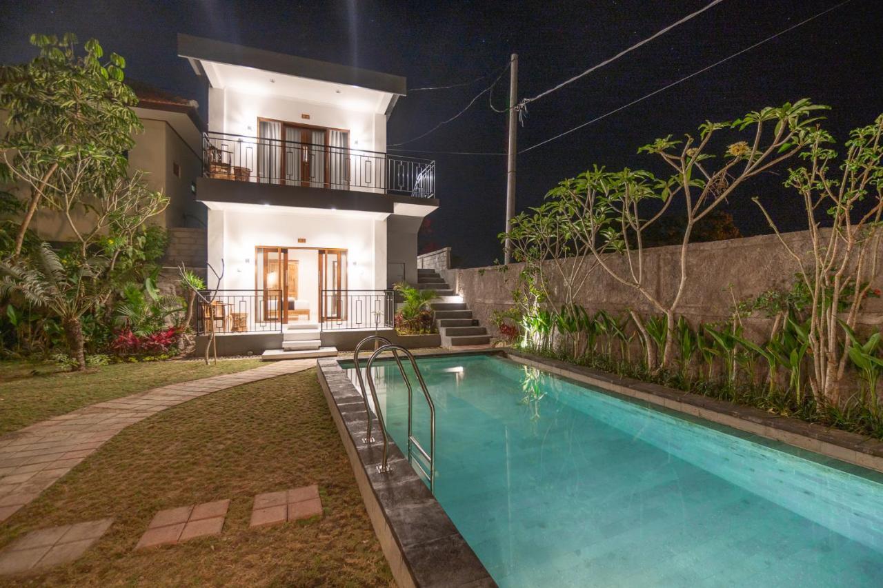 Wooden Puri Guesthouse أُلُواتو المظهر الخارجي الصورة